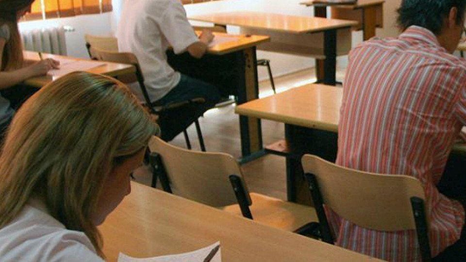 Probele scrise la Bacalaureatul de toamnă încep luni