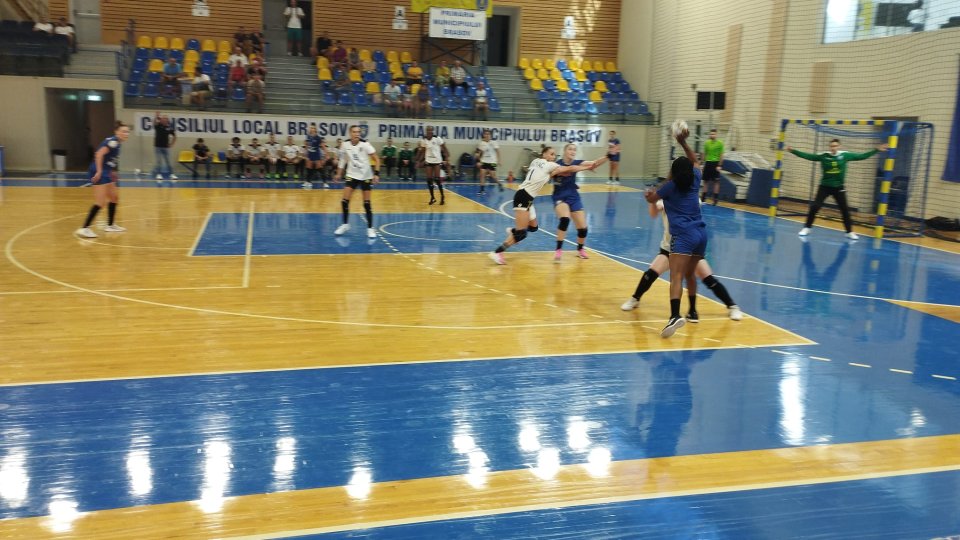 Handbal feminin: Corona a câștigat turneul amical de la Brașov