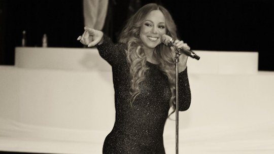 Mama şi sora lui Mariah Carey au murit în aceeaşi zi