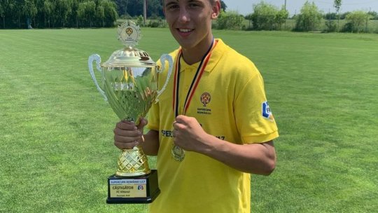 Fotbal: Doi brașoveni au fost convocați în lotul României U20