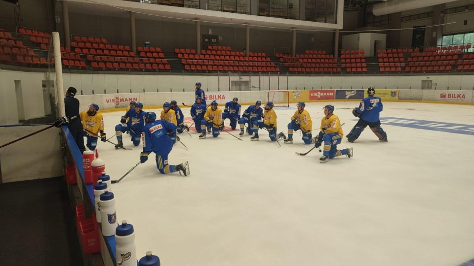 Hochei: Start în pregătiri și pentru hocheiștii de la Corona Brașov