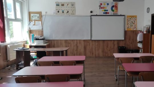 Din toamnă devine obligatoriu portofoliul personal al elevului