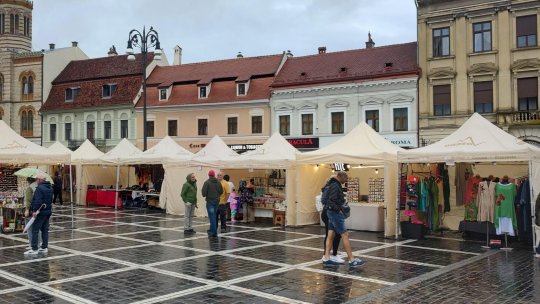 Retro Marktplatz continuă în Piața Sfatului cu cea de-a doua zi