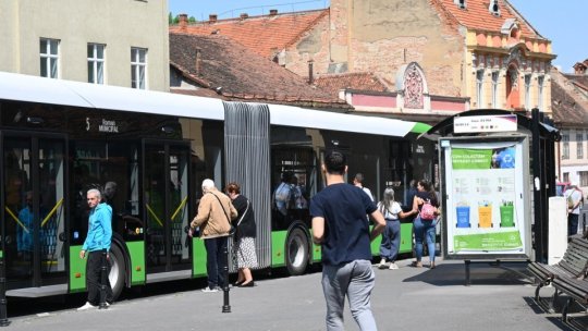 O placă de beton suplimentară, pentru siguranță, pe Strada Lungă