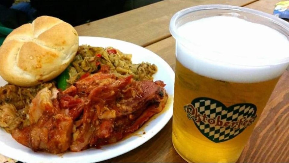 Zeci de amenzi aplicate de Protecția Consumatorilor Brașov la Oktoberfest