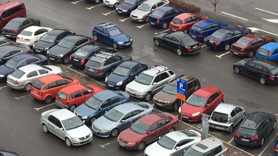 Înmatriculările de autoturisme noi au scăzut în luna august