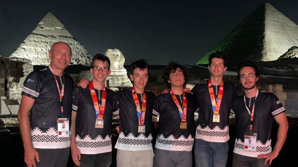 România a câştigat patru medalii la Olimpiada Internaţională de Informatică din Egipt
