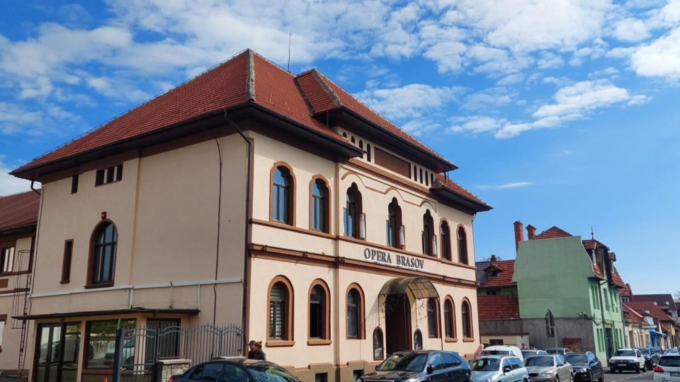 Opera păstrează „tradiția”: deschide stagiunea cu spectacole sold-out
