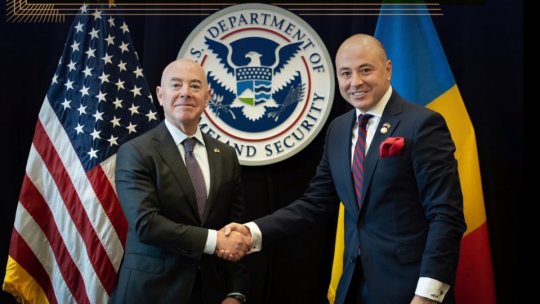 Moment festiv dedicat eliminării vizelor pentru români, la Ambasada României de la Washington