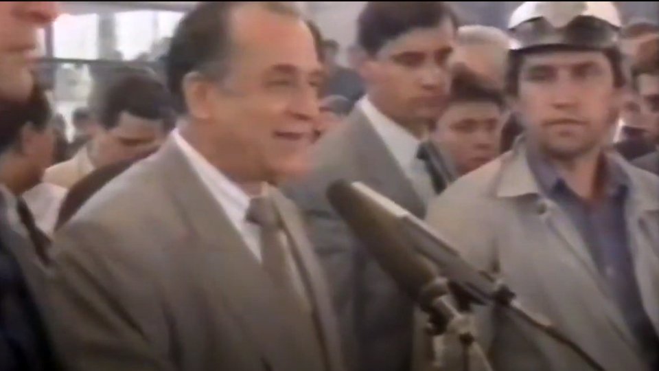 Dosarul Mineriadei: Ion Iliescu, inculpat după ce a fost audiat la domiciliu