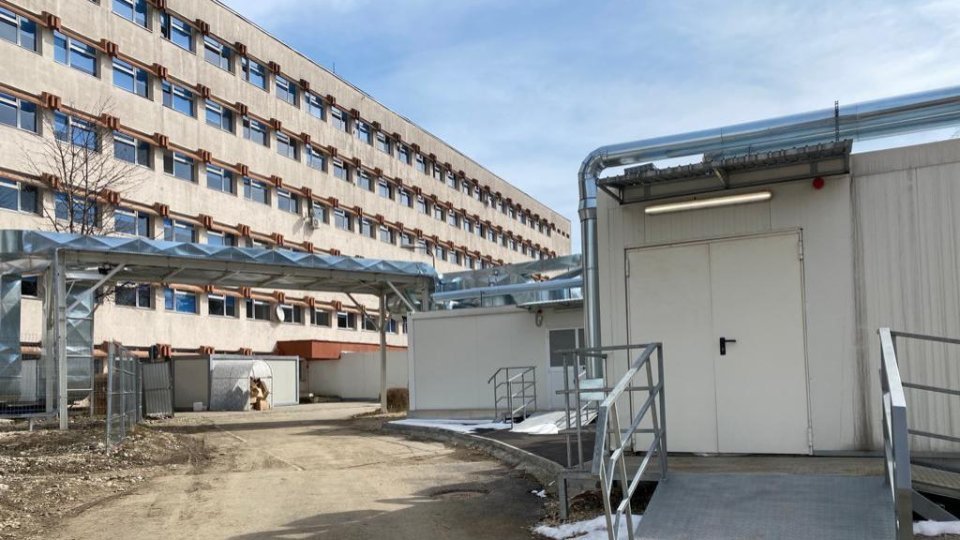 A fost trimis în judecată, sub control judiciar, fostul economist din cadrul Spitalului Clinic Județean de Urgență Brașov