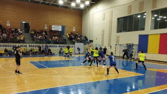 Handbal: Remiză spectaculoasă pentru Corona Brașov
