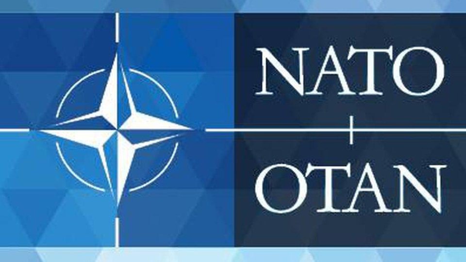 90% dintre români resping ideea ieşirii din NATO