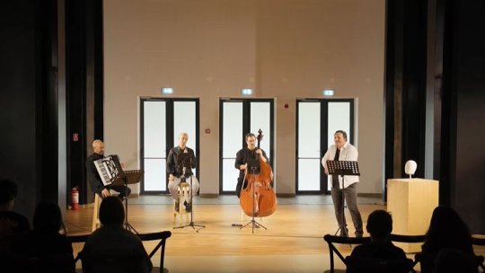 „Viața mea din flori”, cu Florin Coșuleț, la Centrul Cultural Apollonia Popular