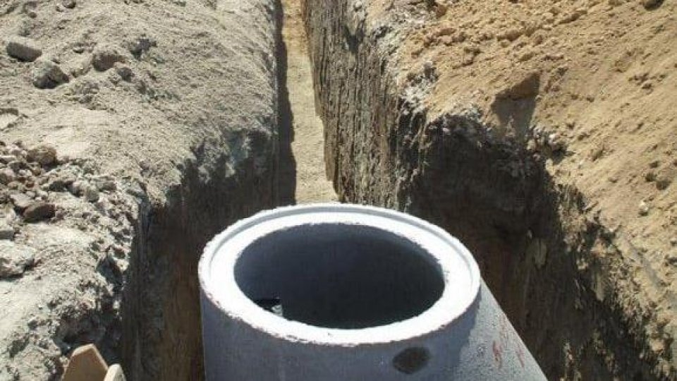 Lucrări la infrastructura de apă și canalizare în Săcele