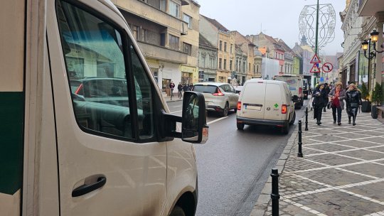 Reguli noi de acces pentru autoturisme, în zona pietonală din centrul istoric