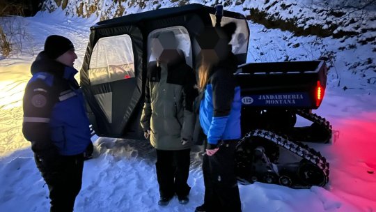 Două tinere au fost salvate de jandarmii montani după ce s-au rătăcit pe traseul din Poiana Brașov către Pietrele lui Solomon