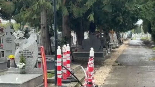 Cimitirul Municipal, curățat de Ziua Morților
