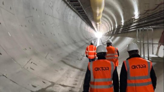 Avansează lucrările pe tronsonul feroviar Apața–Cața