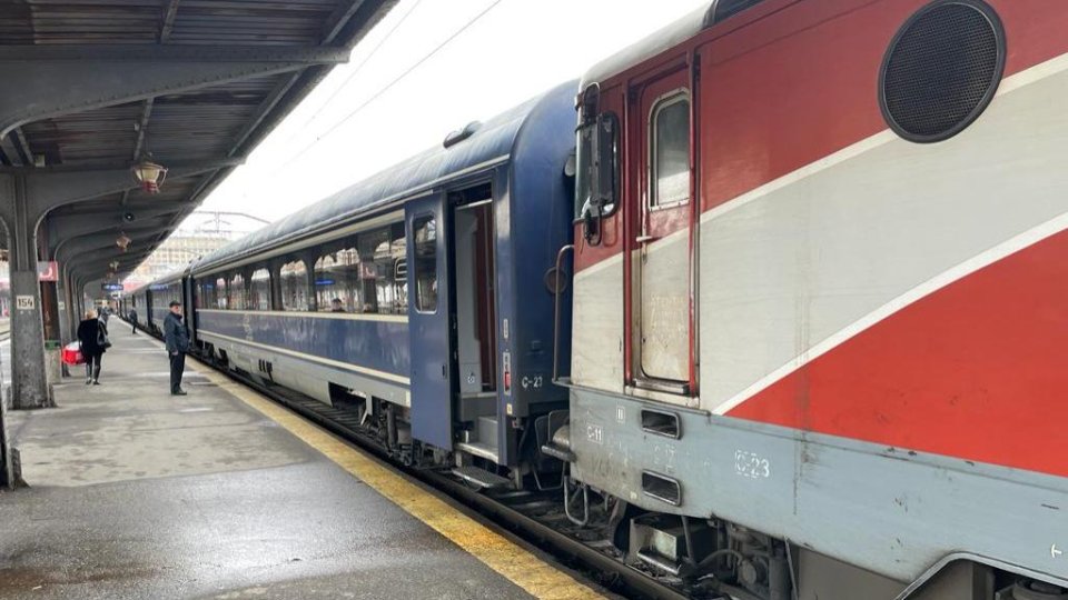 Mai multe trenuri CFR Călători, suspendate temporar!