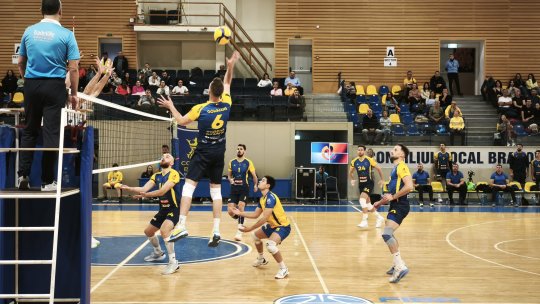 Volei masculin: Corona Brașov a debutat cu un eșec în Divizia A