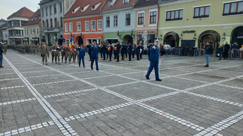 Jurământ militar în Piața Sfatului