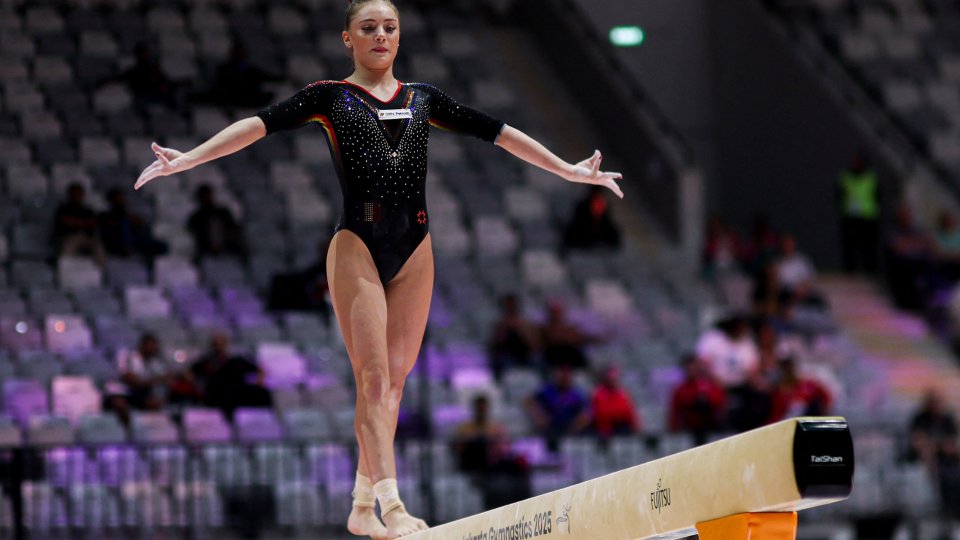 Gimnastică. Sabrina Voinea s-a calificat în finale mondiale la sol și bârnă