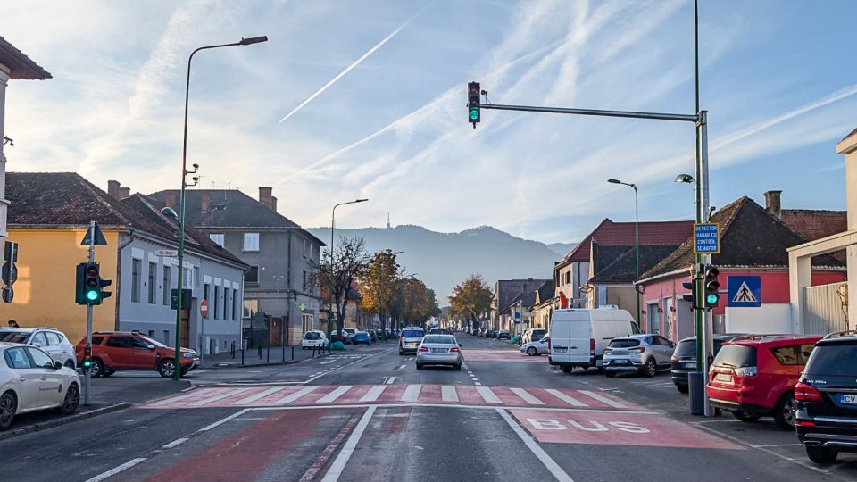 Semafoare prevăzute cu sisteme radar, amplasate în Brașov