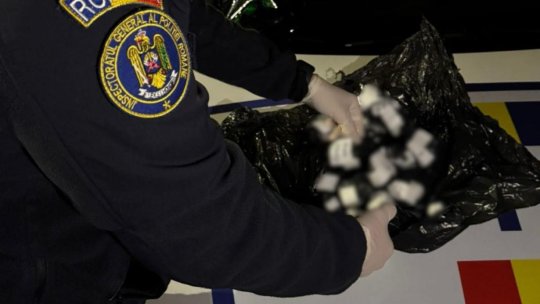 Tânăr de 23 de ani, arestat preventive pentru trafic de droguri de risc