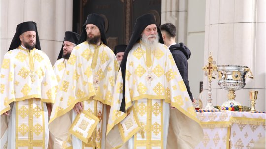 Continuă pelerinajul pe Dealul Mitropoliei din Capitală