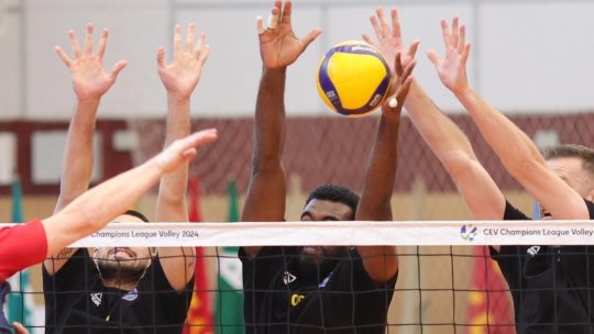 Volei: Debut perfect pentru Corona la „Cupa Arcada”