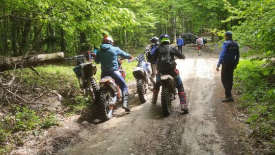 Accesul motorizat neautorizat este interzis în ariile naturale protejate