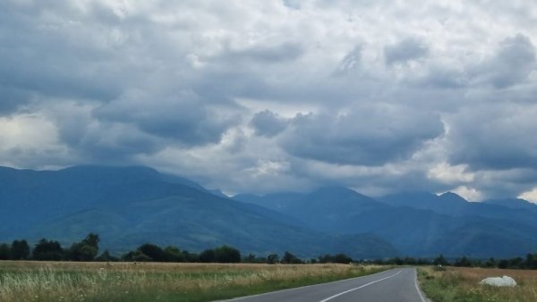 Încep lucrările de modernizare a tronsonului 3 din drumul judeţean DJ 104D