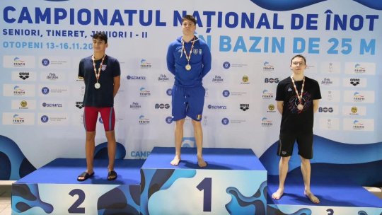 Start în forță pentru Corona la Campionatul Național în bazin scurt