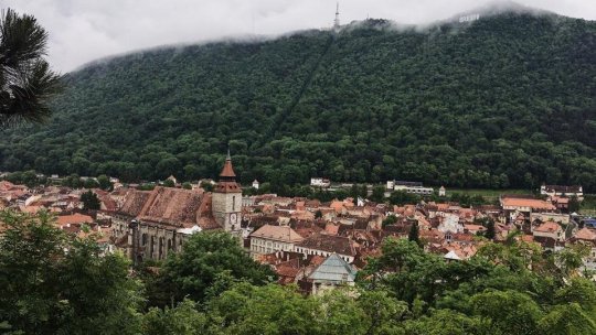 Sezonul mirosurilor neplăcute a revenit sub Tâmpa
