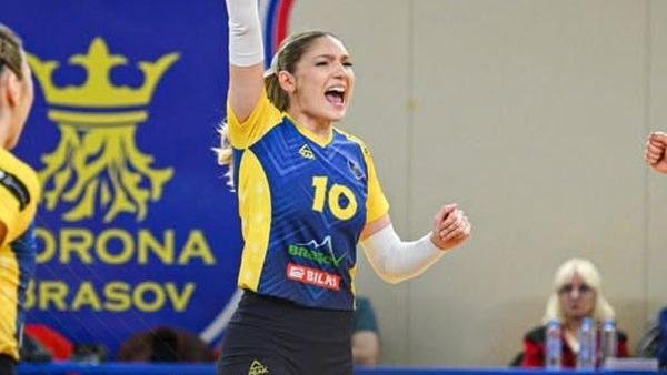 Volei feminin / Corona se impune în set decisiv