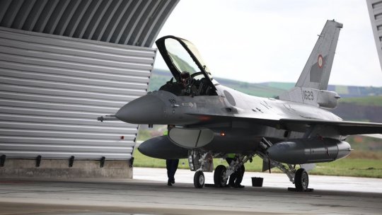 MApN a semnat contractul de achiziţie a 18 aeronave F-16 Fighting Falcon