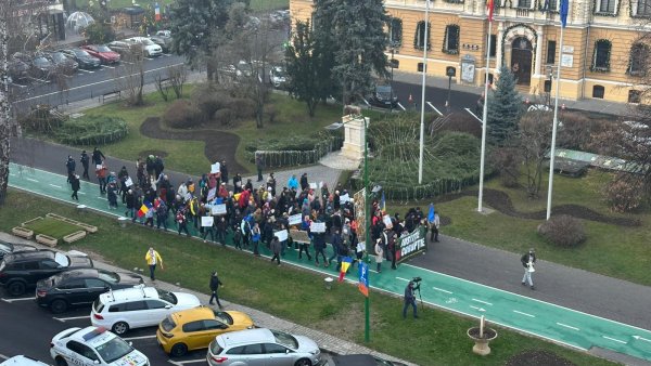 BRAȘOV: Proteste prin care oamenii cer reforma Justiției