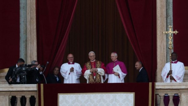 Papa Leon a lansat un nou apel la pace