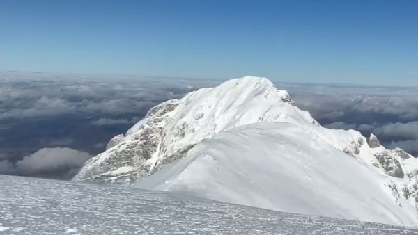 Vânt de peste 100 km/h în Bucegi. Salvamont Brașov avertizează turiștii VIDEO
