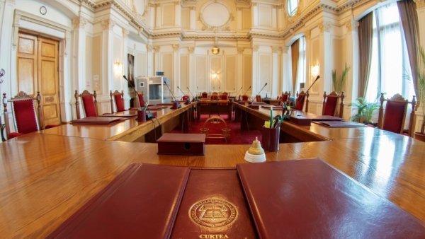 ÎCCJ va ataca la CCR legea de modificare a pensiilor magistraților