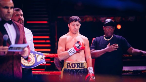 Ronald Gavril, învingător prin KO, în meciul de la Rock Hill (SUA) cu Victor Exner