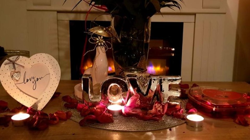 Valentine's Day, de la legendă la cumpărături de milioane de euro. Cum sărbătoresc brașovenii?