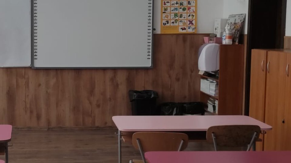 Unul din patru copii suferă de dureri de spate