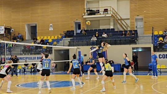 Volei: Corona Braşov a învins campioana