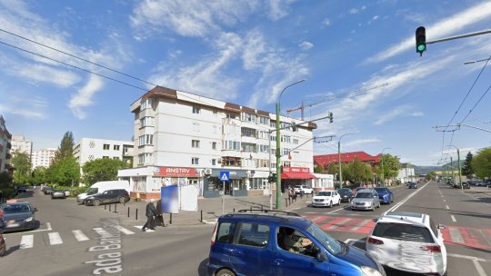 Noi reguli la intersecția străzilor Barbu Lăutaru și Carpaților
