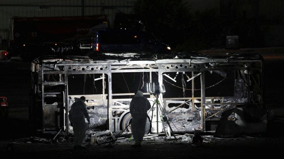 VIDEO Israel: Explozii în mai multe autobuze, presupus atac terorist