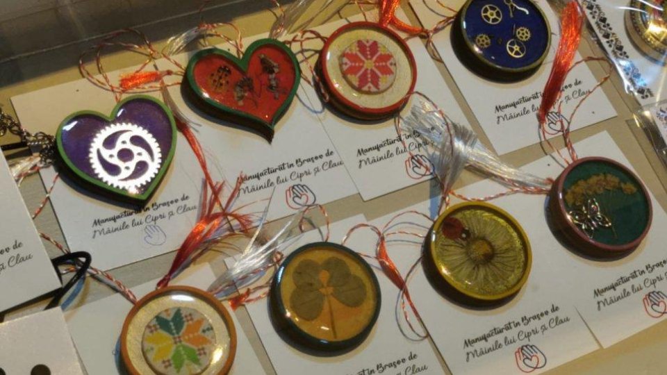 Mărțișoare de vânzare în 15 locații din Brașov