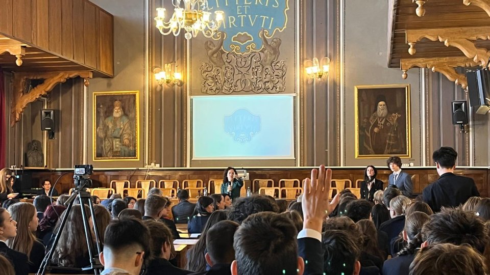 Cât de conectați sunt tinerii brașoveni la problemele europene?!