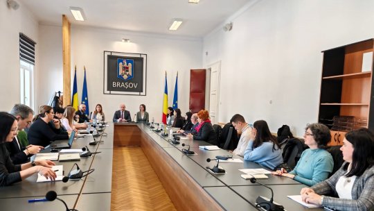 Gestionarea situației refugiaților din Ucraina, una dintre temele dezbătute la Prefectura Brașov